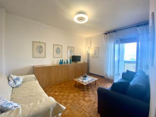 B33 - Trilocale panoramico - 2