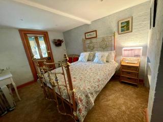 Elsmere Heritage Gardens & Accom - 1