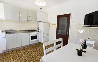 Quiet apartment with terrace - 9