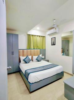 Hotel Orchid Inn - 0