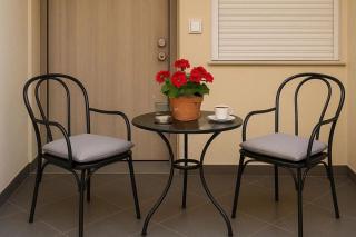 Sunny Stay Luxury Ground Floor Apartment - 2