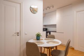 Contemporary 2BD Apartment, Riga, Center - 6