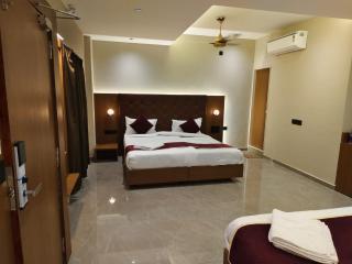Goverdhan Greens Resort Dwarka l Hotels In Dwarka - 9
