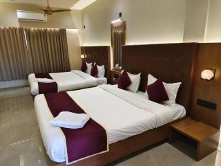 Goverdhan Greens Resort Dwarka l Hotels In Dwarka - 8