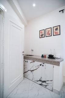 The Summer House Cozy 1BR in Dehradun by Homeyhuts - 8