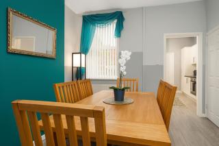 City Links-4Bdrm terraced House-Parking-Antonio st - 6