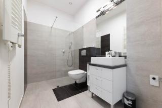 plac Na Groblach 5 by Homeprime - 1