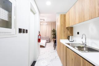 Premium Studio with Balcony, Walking Distance to ADGM & Cleveland Clinic - 1