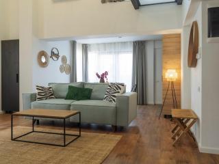 Central 24 Penthouse - New Building & Parking - 2