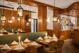 AMBER HOTEL Bavaria Superior - 1