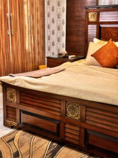 DHA Phase 6 Lahore - Budget Rooms - Near Raya and Dolmen Mall - 4