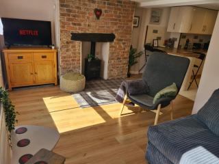 Cosy Townhouse Within Caernarfon's Old Town Walls - Caernarfon - 9
