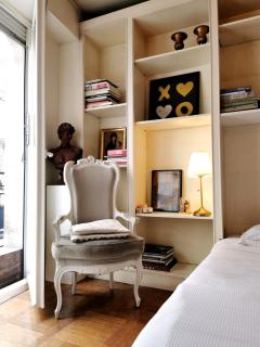 A large artistic-style studio in Panthéon - 4