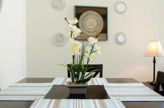 Spacious 3bed Apt with pool close to SDCC - 2