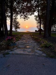 Little Blue Cottage - 3