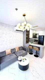 The Grand Luxury One-Bedroom Suite - 5