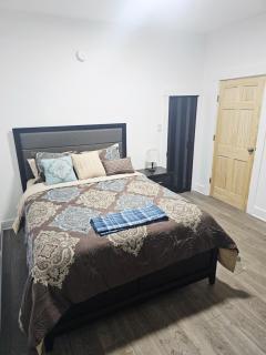 Furnished 2-bedroom Downtown Anderson IN - 1