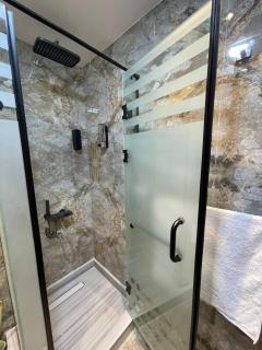 Sheraton Luxury Suites - 9