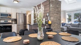 Birchwood by AvantStay Game Room Lake Access - 1