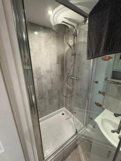 Charming one bedroom cottage - 5