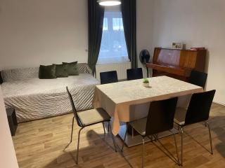 Rodinný dům se zahradou - Pardubice Svítkov - Pardubice - 2