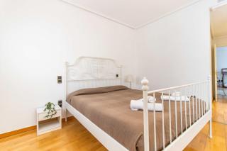 Amplio apartamento junto a la Basílica del Pilar by CABANA Rentals - 8