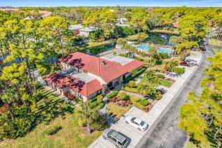 Resort-Style Sarasota Villas Near Beaches, Pool & Tennis - Sarasota Sweets - Roelens - 4