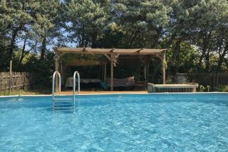 Modern villa - children's secure pool garden - 0