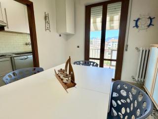 Rif. F4 - PANORAMA 3 - 6