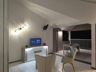 Caribanou apartment with beach access - 8