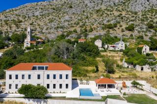 NEW! Royal Villa Petra - A Luxurious Mediterranean Retreat Near Split - 6