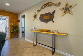 Hot Tub Game Room Detached Casita Fire Pit Private - 3