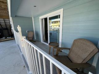 The June at Coconut Cove - 3