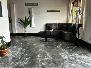 Casa Hotel Milagro de Abril - 1