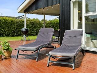 Holiday Home Bjarni - 180m from the sea by Interhome - 3