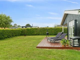 Holiday Home Bjarni - 180m from the sea by Interhome - 4