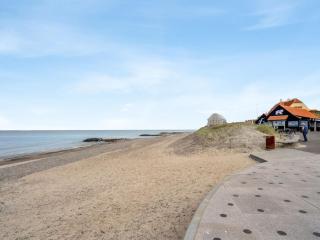 Holiday Home Annrike - 900m from the sea by Interhome - 5