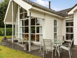 Holiday Home Elizabeth - 175m from the sea by Interhome - 1