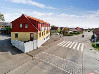 Apartment Kamile - 400m from the sea by Interhome - 4