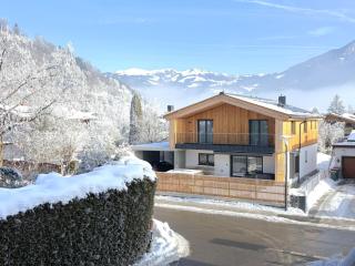 Apartment Glacier Loft Kitzsteinhorn 1 by Interhome - 0