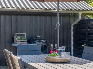Holiday Home Thorulf - 450m from the sea by Interhome - 6