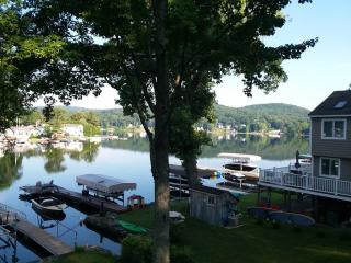 Waterfront Cottage at Highland Lake with Dock - 5