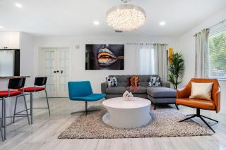 Tropical Retreat- Heated Pool 3 Miles to the Beach - 8