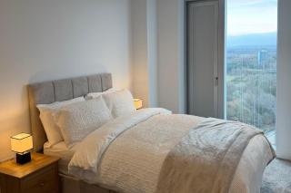 Modern City Apartment in Manchester - 8