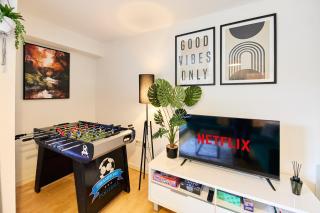 Luxury City Centre flat with Free Parking - 5