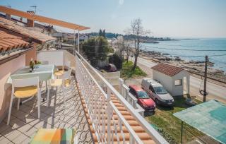 1 Bedroom Cozy Apartment In Zambratija - 3
