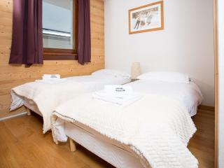 Apartment Le Paradis Ski Wohnung by Interhome - 2