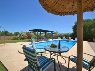 Holiday Home Wunderschönes Landhaus im Landhausstil mit Pool by Interhome - 1