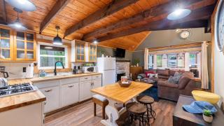 Arrowhead Lake Retreat by AvantStay Shared Pool Game Room Firepit - 7