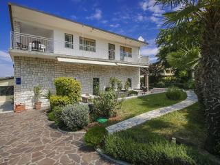 Apartment Apartment Nika1 Umag mit Pool und Whirlpool 400 by Interhome - 0